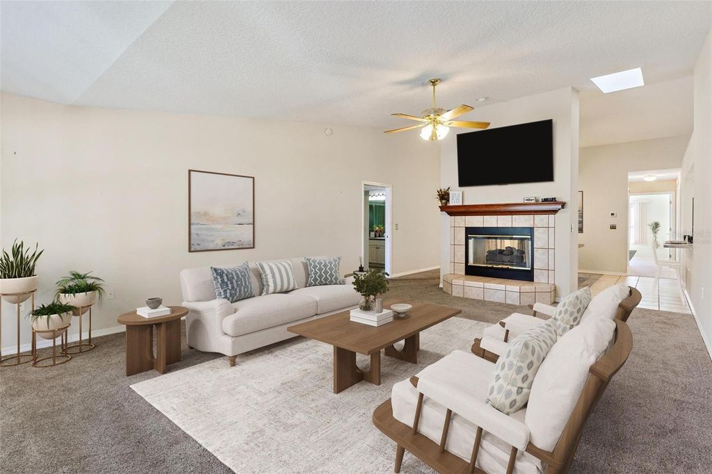 Image 7 of property listing at 911 BEVERLY HARBORS DRIVE 16, Leesburg, FL 34748