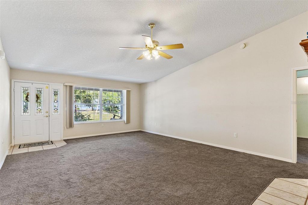 Image 9 of property listing at 911 BEVERLY HARBORS DRIVE 16, Leesburg, FL 34748