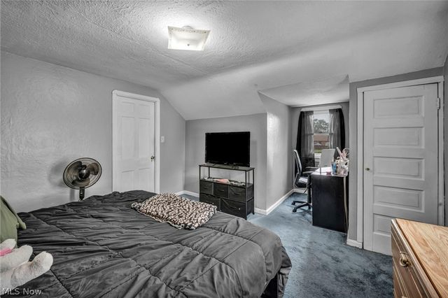 1403 Tuxedo Avenue, Parma, OH 44134