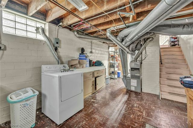 1403 Tuxedo Avenue, Parma, OH 44134