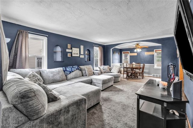 1403 Tuxedo Avenue, Parma, OH 44134