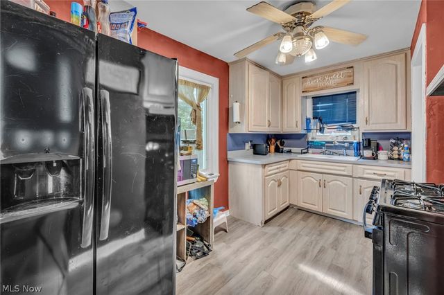 1403 Tuxedo Avenue, Parma, OH 44134