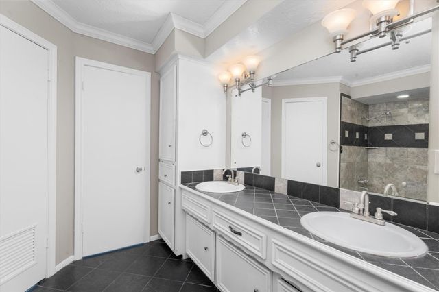 5939 Havenwoods Drive, Houston, TX 77066