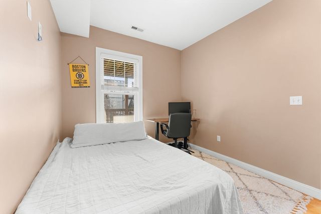 619 E 3rd St 2, Boston, MA 02127