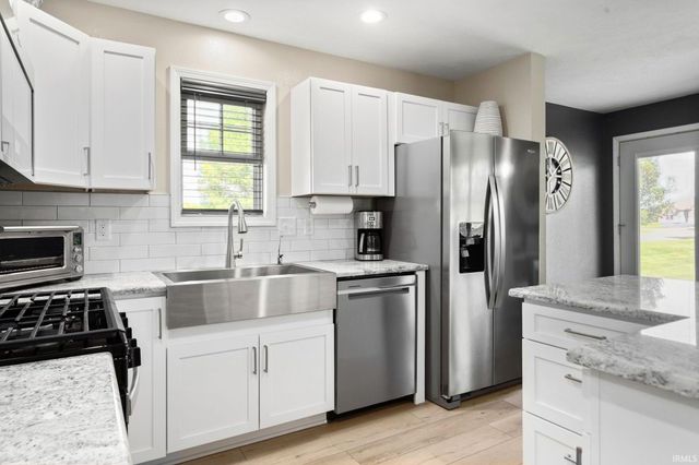 25901 Northland Crossing Drive, Elkhart, IN 46514