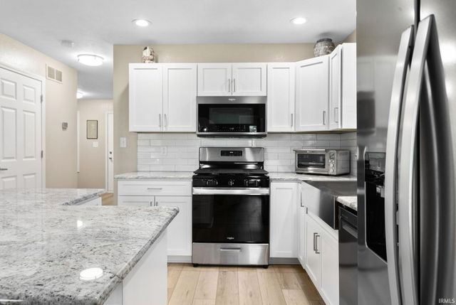 25901 Northland Crossing Drive, Elkhart, IN 46514