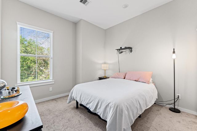 8422 Berry Green Lane, Houston, TX 77022