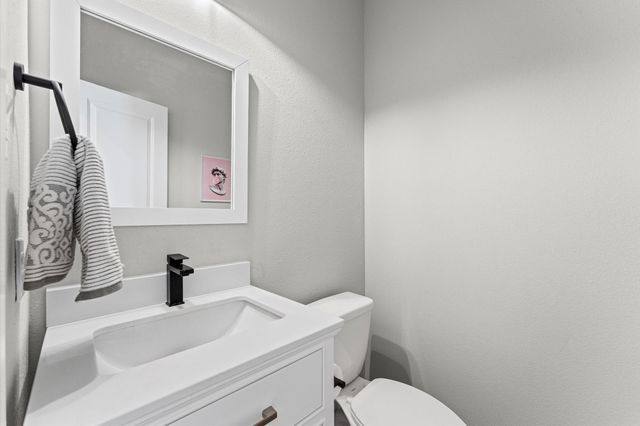 8422 Berry Green Lane, Houston, TX 77022