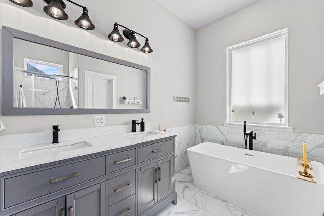 8422 Berry Green Lane, Houston, TX 77022