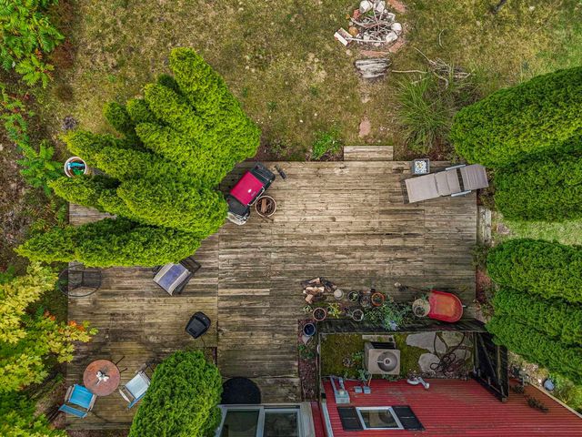 5361 N Manitou Trail, Leland, MI 49654