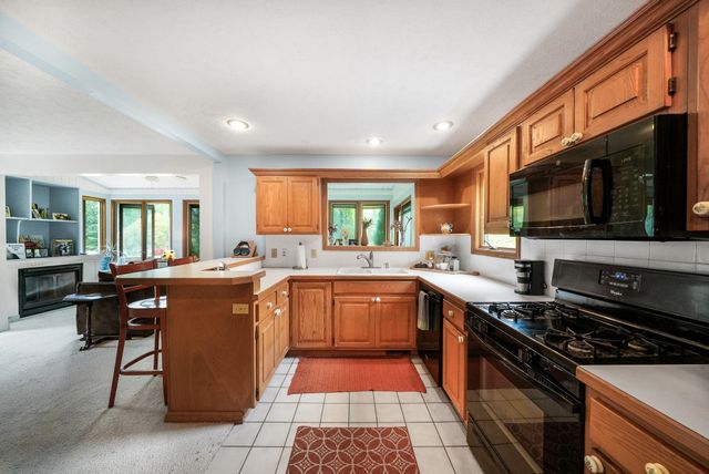 5361 N Manitou Trail, Leland, MI 49654