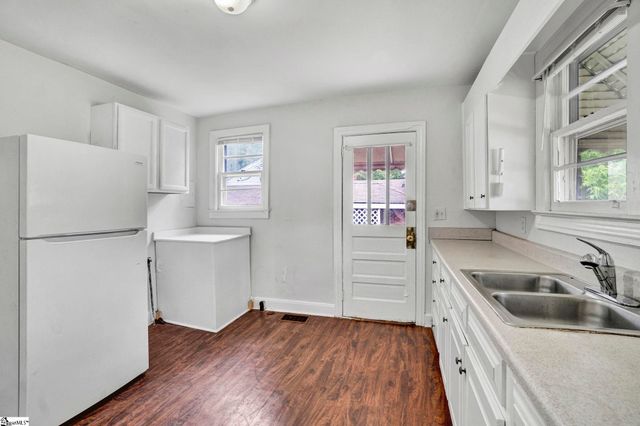 605 Tindal Road, Greenville, SC 29617