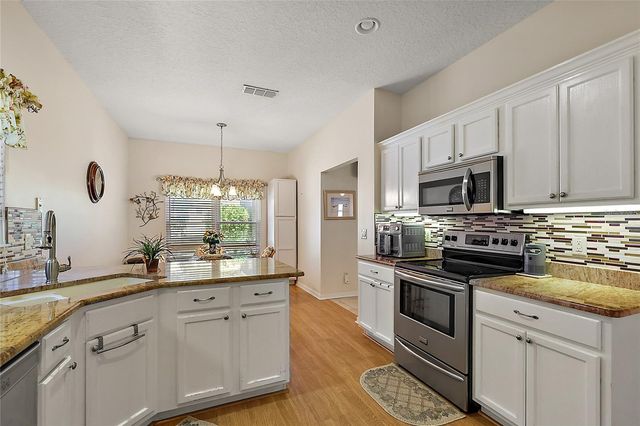 3916 MANOR OAKS COURT, Leesburg, FL 34748
