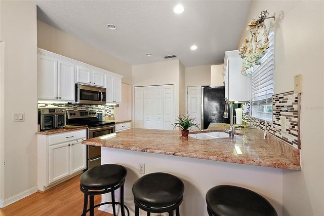 3916 MANOR OAKS COURT, Leesburg, FL 34748