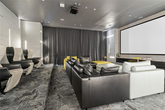 45 SW 9th St 1405, Miami, FL 33130