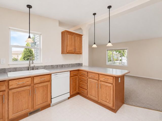 804 Sunchase Dr, Fort Collins, CO 80524