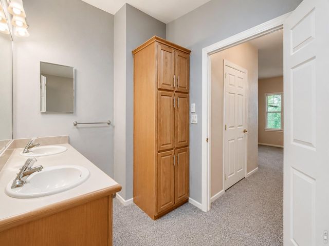 804 Sunchase Dr, Fort Collins, CO 80524