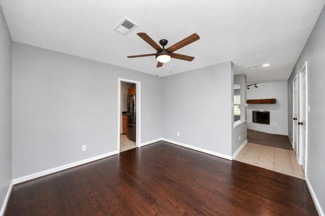 1419 Primrose Street, Conroe, TX 77385