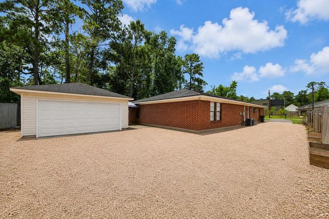 1419 Primrose Street, Conroe, TX 77385