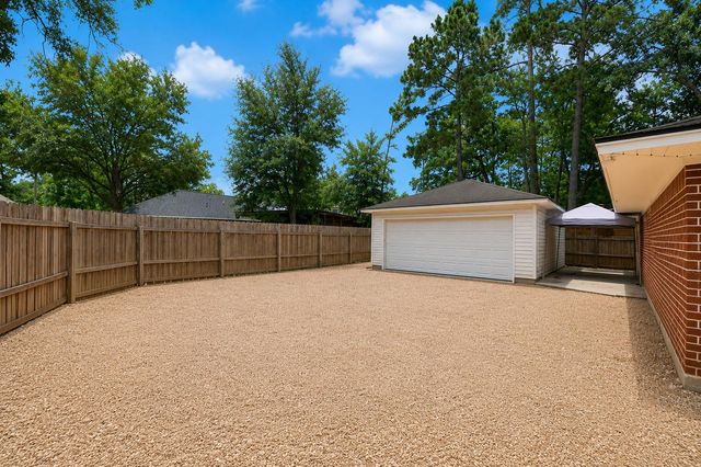 1419 Primrose Street, Conroe, TX 77385