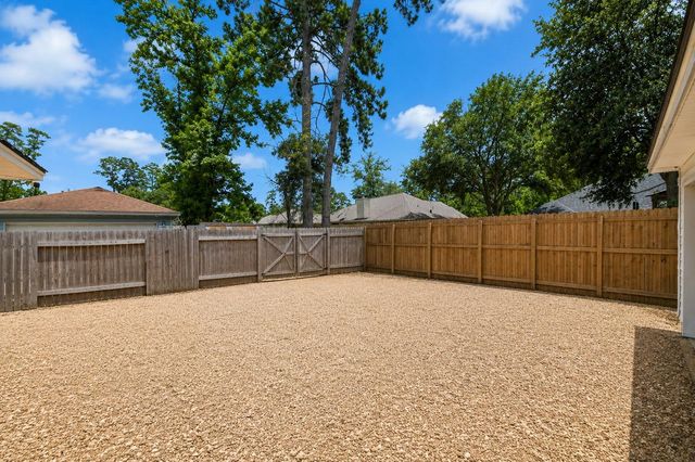 1419 Primrose Street, Conroe, TX 77385