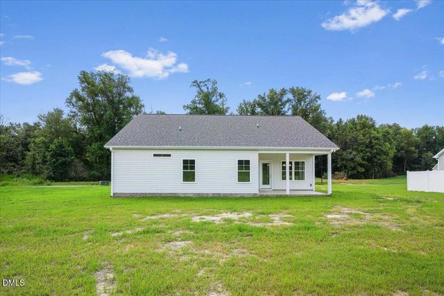 415 Creeks Edge Drive, Pikeville, NC 27863