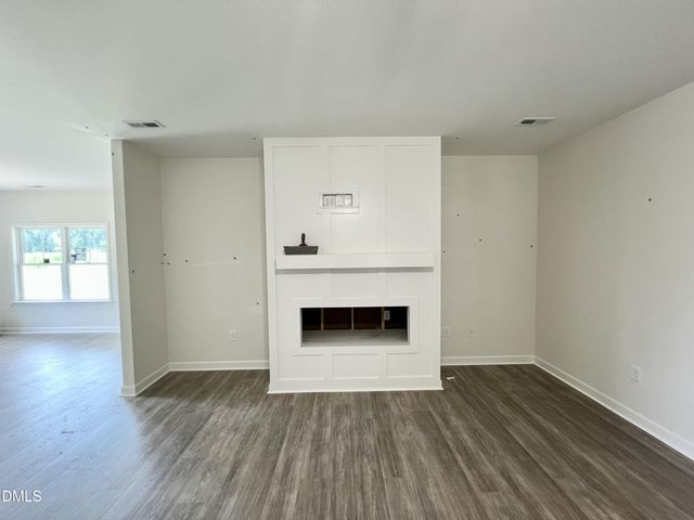 415 Creeks Edge Drive, Pikeville, NC 27863