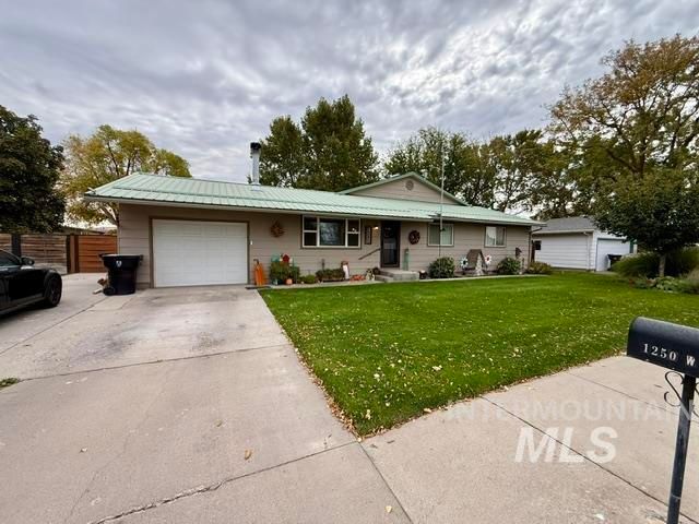 1250 W 9th Street, Weiser, ID 83672 property photo