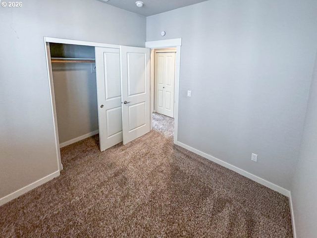 493 Ne LIBERTY Ave, Gresham, OR 97030