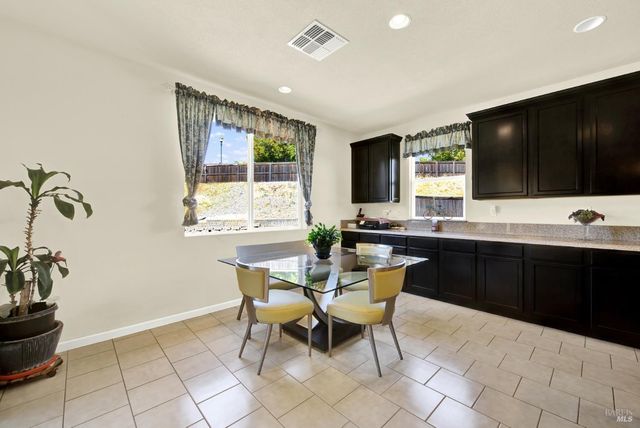 5277 Shumway Pl, Fairfield, CA 94533