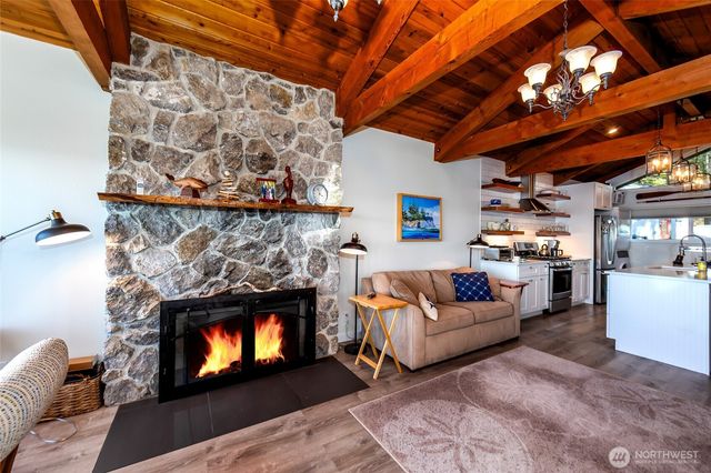 837 Cape Drive, Friday Harbor, WA 98250