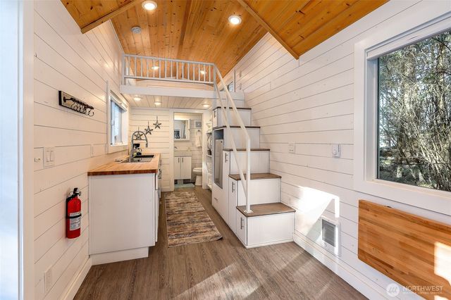 837 Cape Drive, Friday Harbor, WA 98250