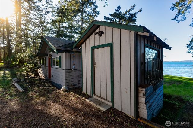 837 Cape Drive, Friday Harbor, WA 98250