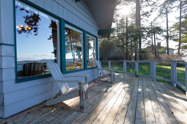 837 Cape Drive, Friday Harbor, WA 98250