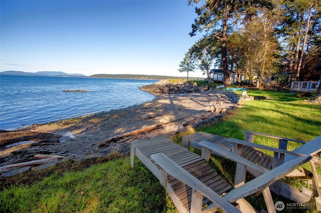 837 Cape Drive, Friday Harbor, WA 98250