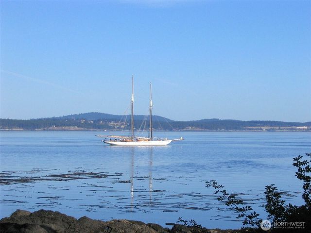 837 Cape Drive, Friday Harbor, WA 98250