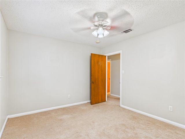 3704 Holly Drive, Bryan, TX 77802