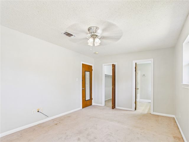 3704 Holly Drive, Bryan, TX 77802