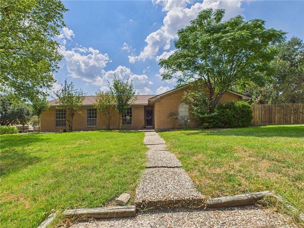 3704 Holly Drive, Bryan, TX 77802