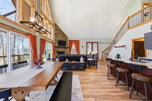 784 Sneaking Creek Drive, Hayesville, NC 28904