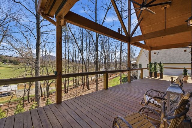 784 Sneaking Creek Drive, Hayesville, NC 28904