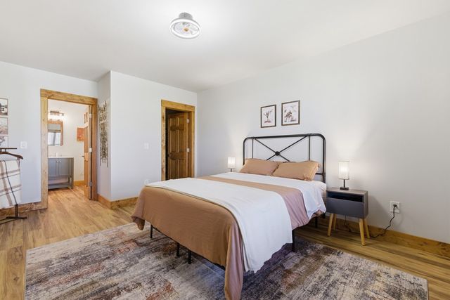 784 Sneaking Creek Drive, Hayesville, NC 28904