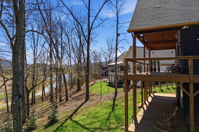 784 Sneaking Creek Drive, Hayesville, NC 28904