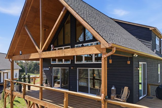 784 Sneaking Creek Drive, Hayesville, NC 28904