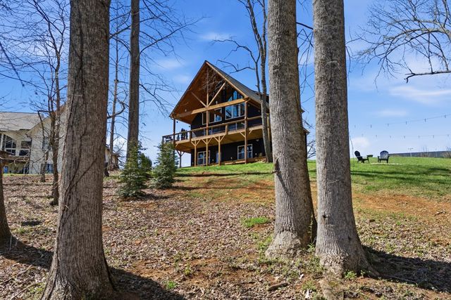 784 Sneaking Creek Drive, Hayesville, NC 28904