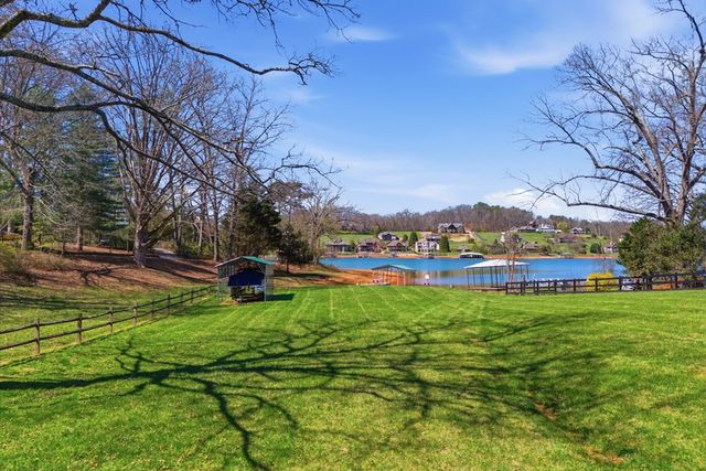 784 Sneaking Creek Drive, Hayesville, NC 28904