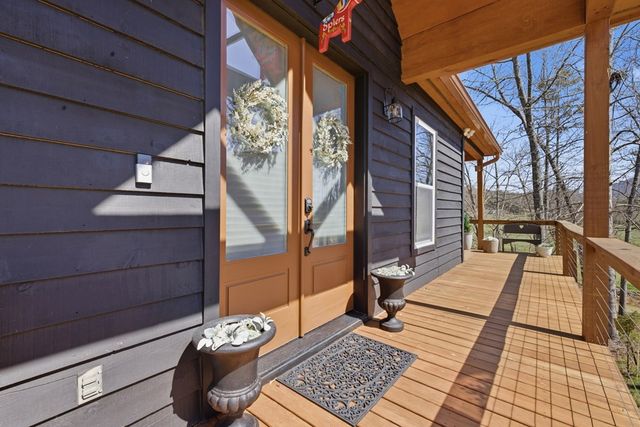 784 Sneaking Creek Drive, Hayesville, NC 28904