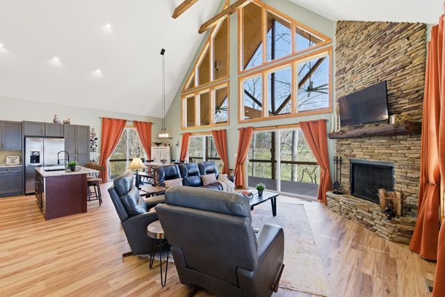 784 Sneaking Creek Drive, Hayesville, NC 28904