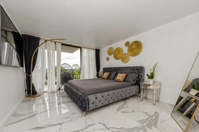 1830 Embassy Drive 503, West Palm Beach, FL 33401