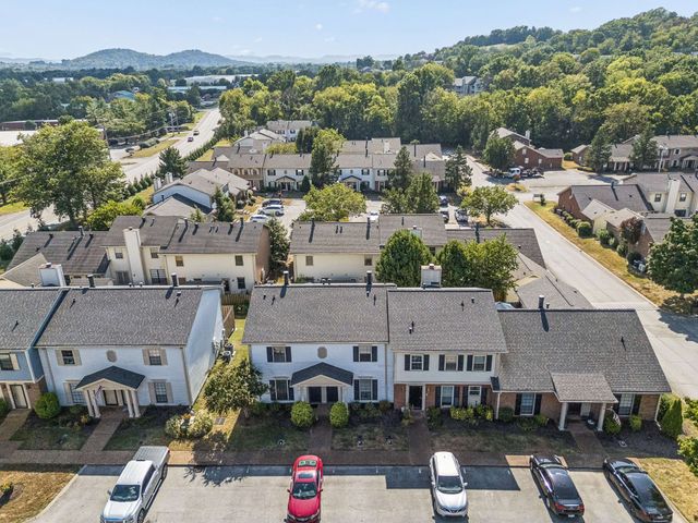 810 Brentwood Pt, Brentwood, TN 37027